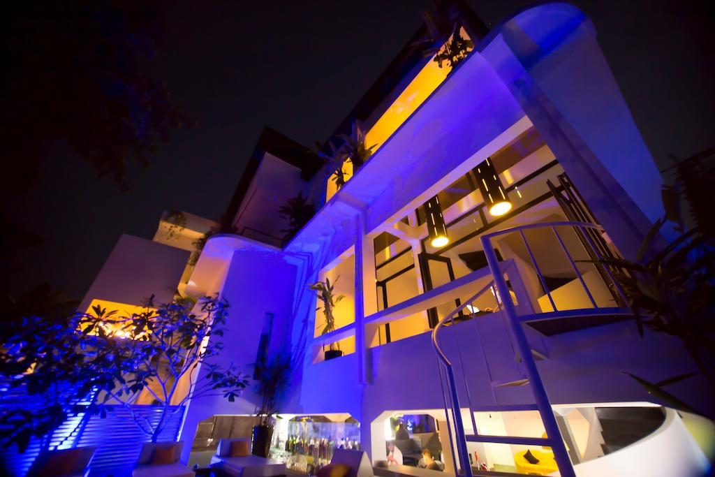 Arthur & Paul Phnom Penh Exterior photo
