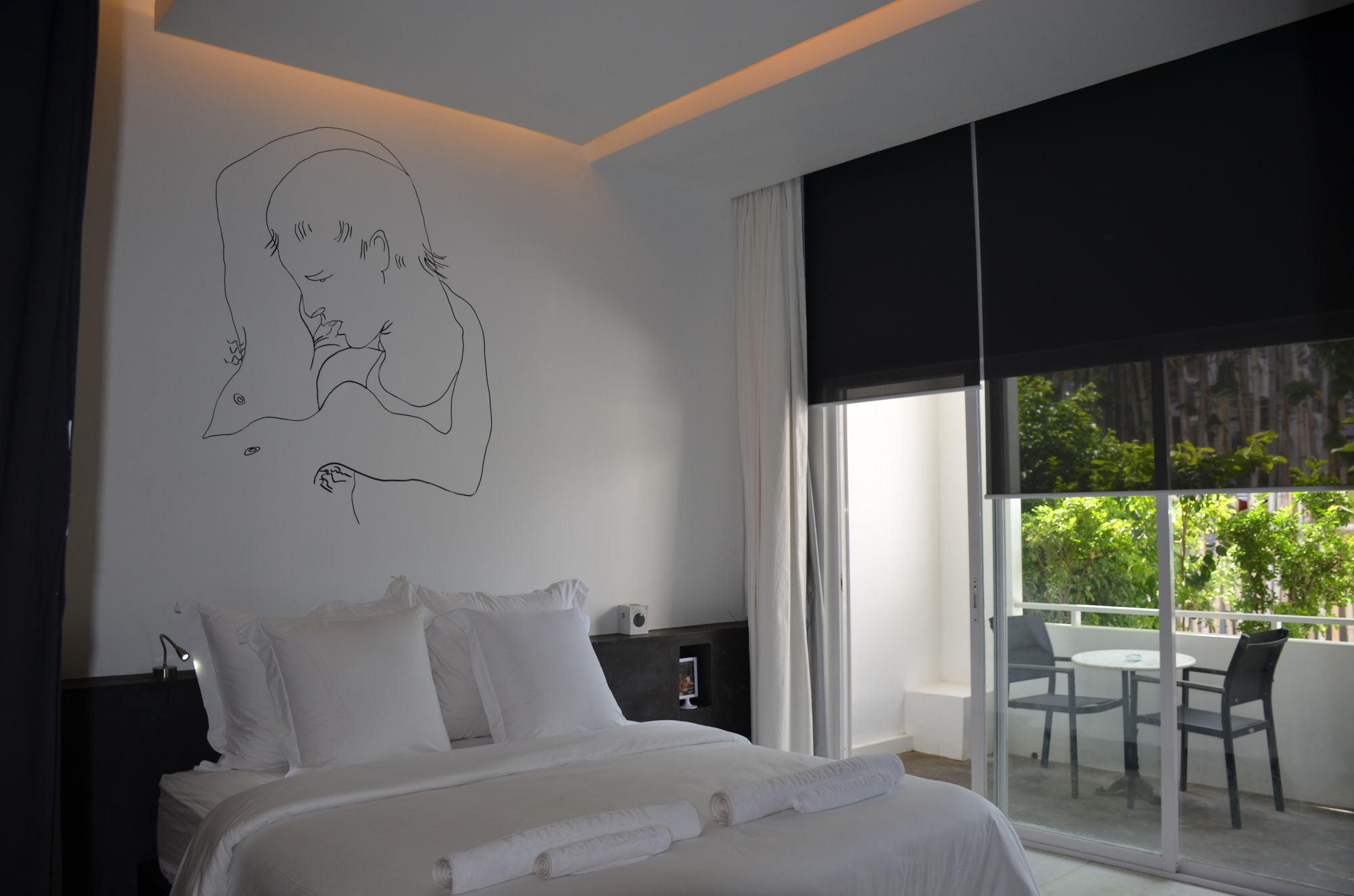 Arthur & Paul Phnom Penh Exterior photo
