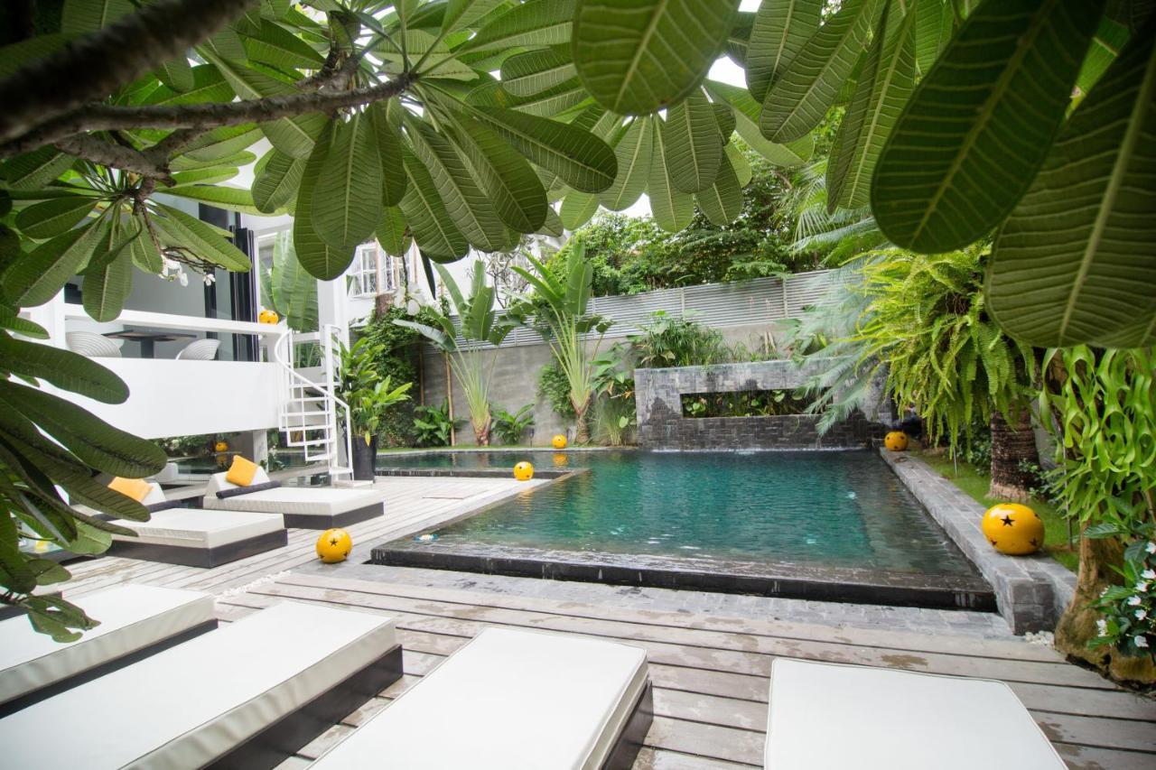 Arthur & Paul Phnom Penh Exterior photo